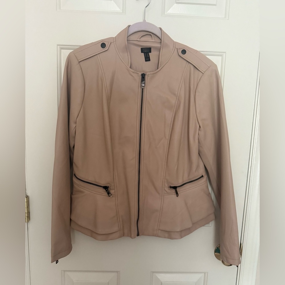 GILI Tan Leather Jacket Classic Tailored Design never worn new